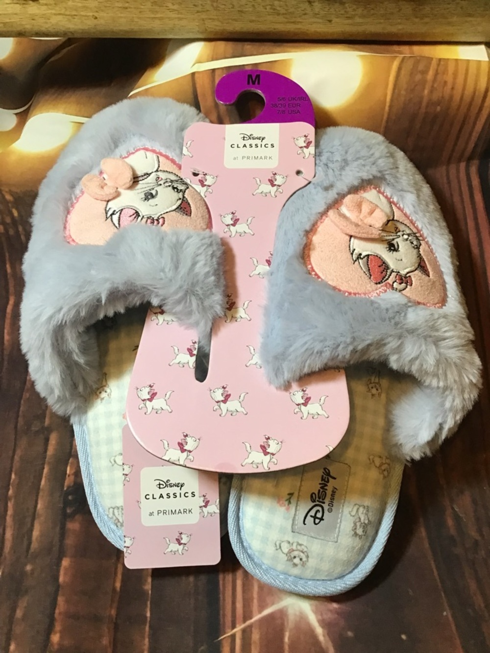 Disney classics Aristocats Marie faux fur slippers size medium 7/8 -new